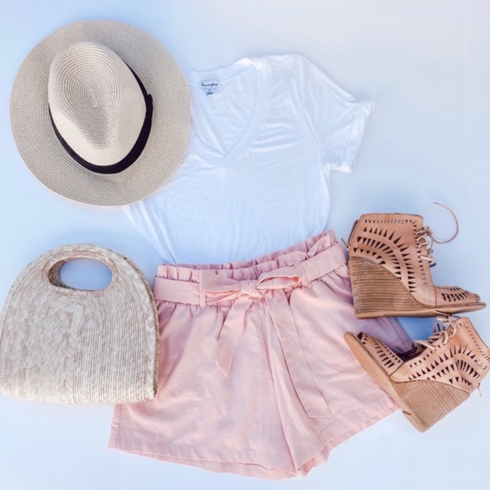 Women’s Linen High Waist Paperbog Shorts- Blush